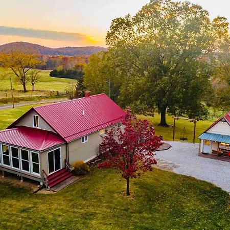 4K Ranch - 10 Acre Property & Home Near Hermann